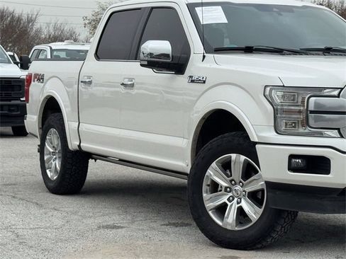 Used 2019 Ford F150 Platinum w/ Equipment Group 701A Luxury image 3