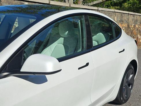 Used 2023 Tesla Model 3 Standard Range image 21