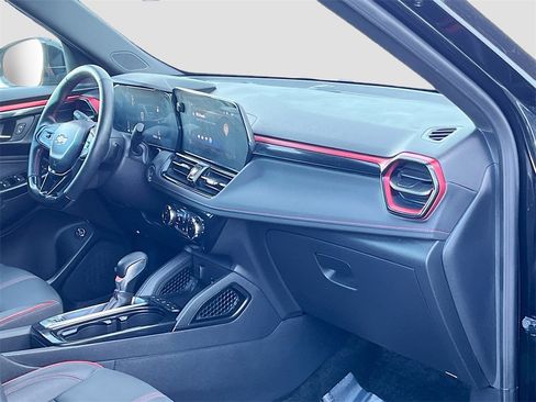 Used 2024 Chevrolet TrailBlazer RS w/ Convenience Package image 30