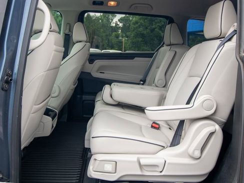 Used 2025 Honda Odyssey Touring image 10