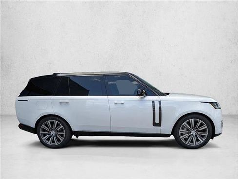 Certified 2023 Land Rover Range Rover Long Wheelbase SE AWD/4WD image 4