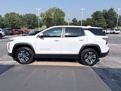 Used 2025 Chevrolet Equinox LT FWD image 6