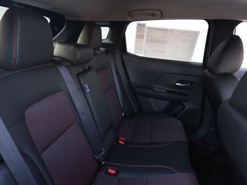 New 2025 Nissan Kicks SR image 18