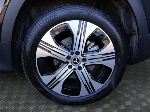 Used 2025 Mercedes-Benz EQB 250+ image 22