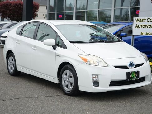 Used 2011 Toyota Prius Four w/ Navigation Pkg image 8