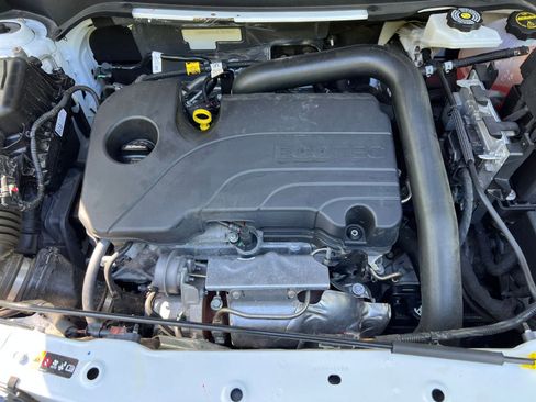 Used 2025 Chevrolet Equinox LT image 28