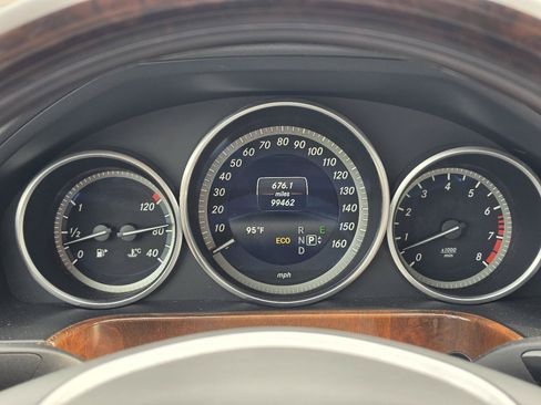 Used 2014 Mercedes-Benz E 350 4MATIC Sedan image 29