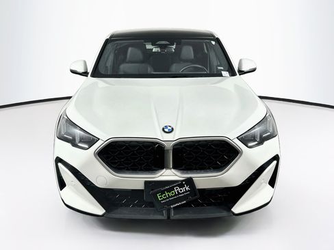 Used 2026 BMW X2 xDrive28i AWD/4WD image 2