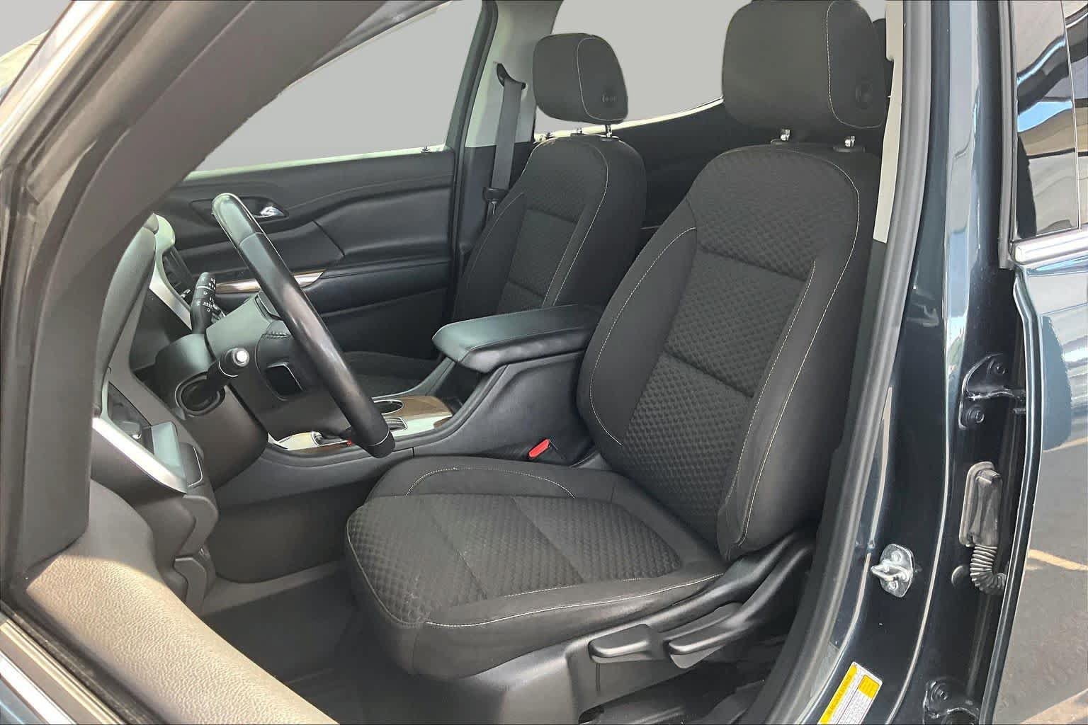 Used 2019 GMC Acadia SLE FWD image 8