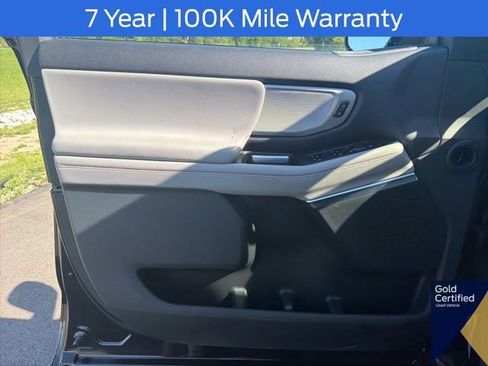 Certified 2025 Ford Expedition Active AWD/4WD image 31