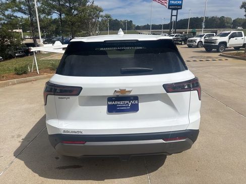 New 2026 Chevrolet Equinox LT w/ Convenience Package II image 10