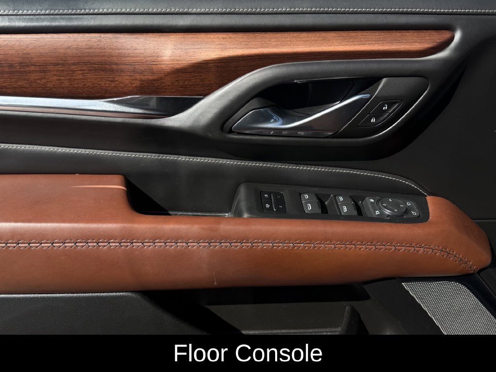 Used 2023 GMC Yukon XL Denali Ultimate AWD/4WD image 27