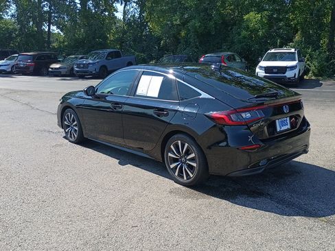 Used 2023 Honda Civic EX-L image 5