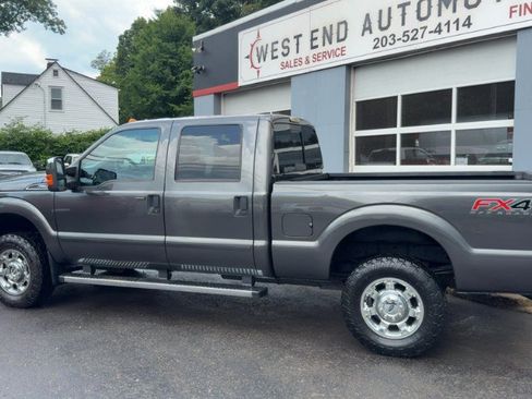 Used 2016 Ford F250 XLT w/ XLT Premium Package AWD/4WD image 6