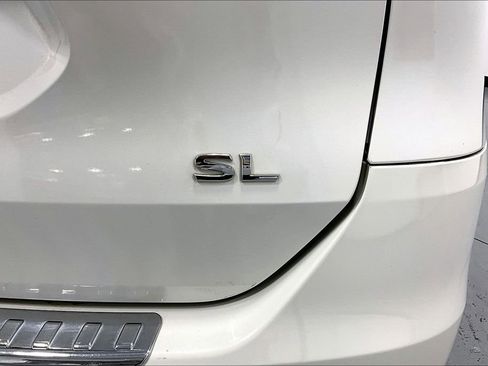 Used 2015 Nissan Rogue SL FWD image 37