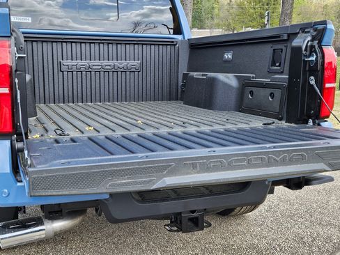 New 2026 Toyota Tacoma Limited AWD/4WD image 19