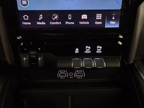 New 2026 RAM 1500 4x4 Crew Cab image 23