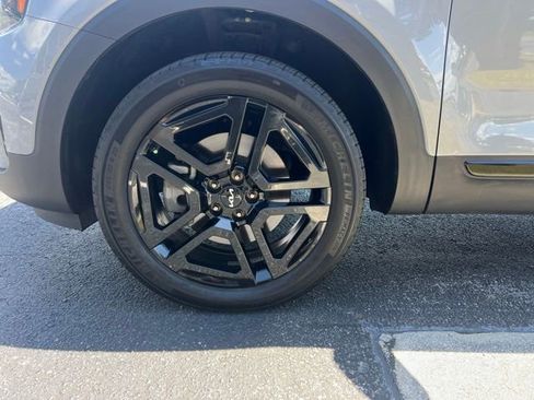 Used 2024 Kia Telluride EX X-Line AWD/4WD image 5