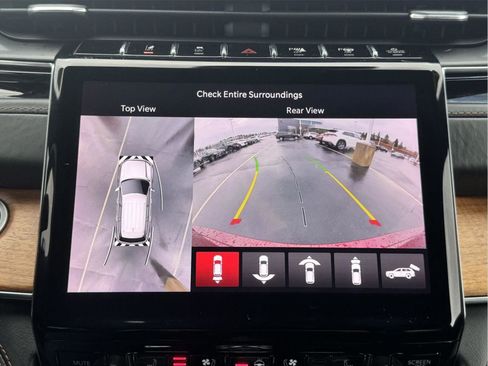 Used 2022 Jeep Grand Cherokee Summit image 24