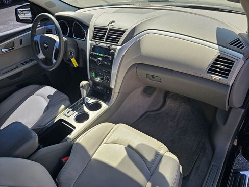Used 2012 Chevrolet Traverse LT w/ LPO, 'HIT The Road' Package AWD/4WD image 15