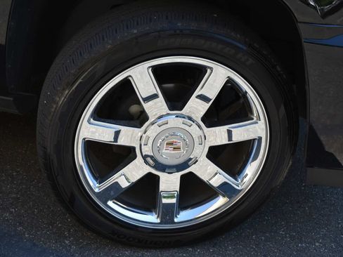 Used 2011 Cadillac Escalade Premium AWD/4WD image 73