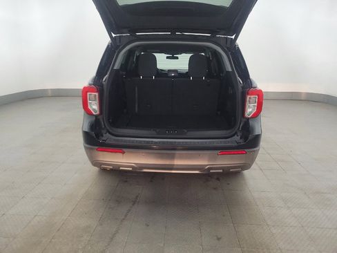 Used 2020 Ford Explorer XLT w/ Comfort Package image 29