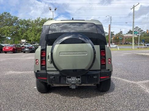 Used 2024 Land Rover Defender 110 X-Dynamic SE image 6