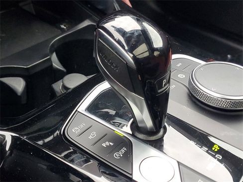 Used 2024 BMW X4 xDrive30i w/ Premium Package image 38