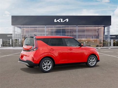 New 2025 Kia Soul LX w/ LX Technology Package image 13