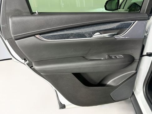 Used 2022 Cadillac XT5 Premium Luxury FWD image 27