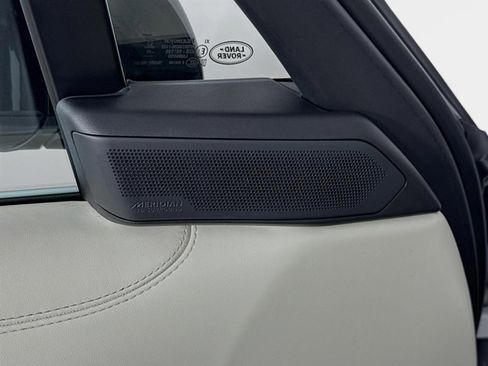 Certified 2025 Land Rover Range Rover Long Wheelbase SE image 21