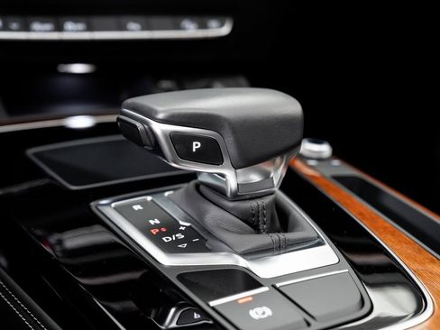 Used 2022 Audi Q5 2.0T Premium Plus w/ Premium Plus Package image 18