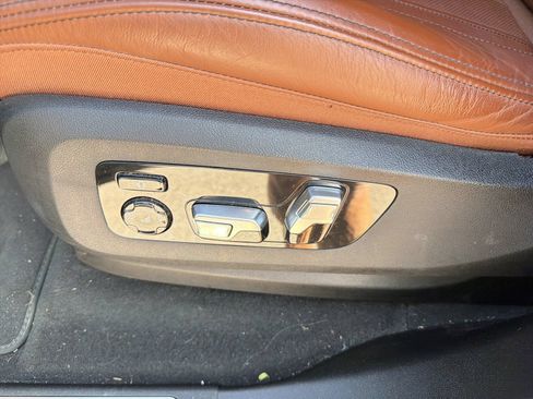Used 2024 BMW X7 M60i w/ Executive Package AWD/4WD image 27
