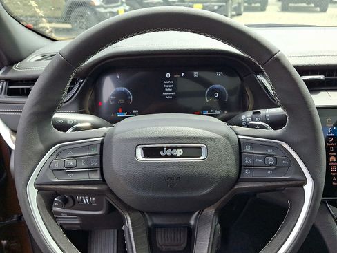 New 2026 Jeep Grand Cherokee Limited AWD/4WD image 15