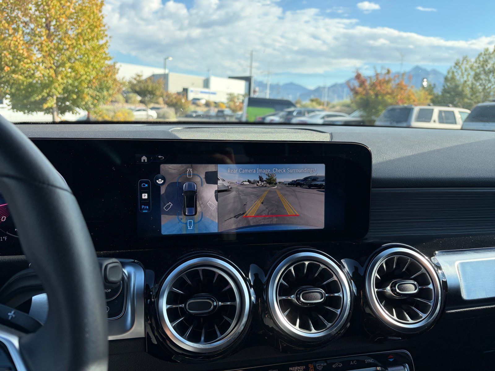 Used 2026 Mercedes-Benz GLB 250 4MATIC image 29