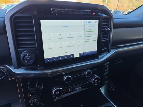 Used 2021 Ford F150 Lariat w/ Equipment Group 502A High image 19