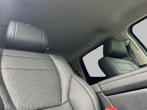 Used 2024 Toyota Tundra Limited AWD/4WD image 12