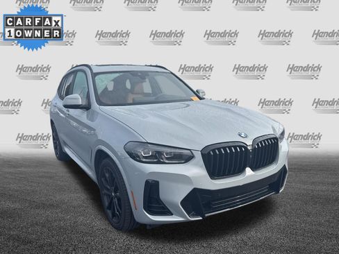 Used 2024 BMW X3 xDrive30i w/ Premium Package w/ZPA AWD/4WD image 2