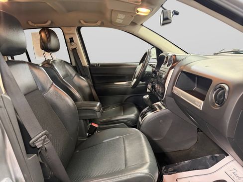 Used 2016 Jeep Compass Latitude AWD/4WD image 22