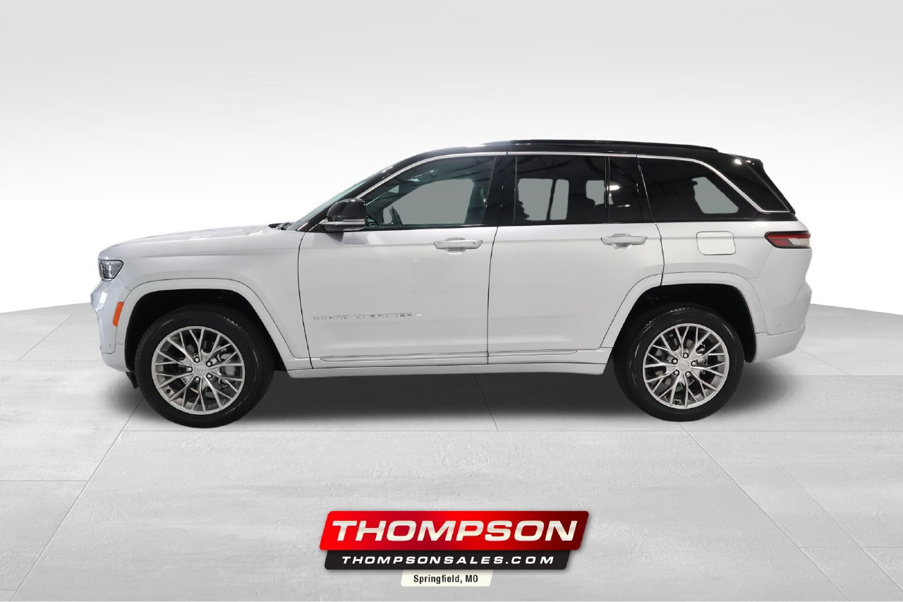 Used 2025 Jeep Grand Cherokee Summit w/ Adv Protech Group IV AWD/4WD image 1