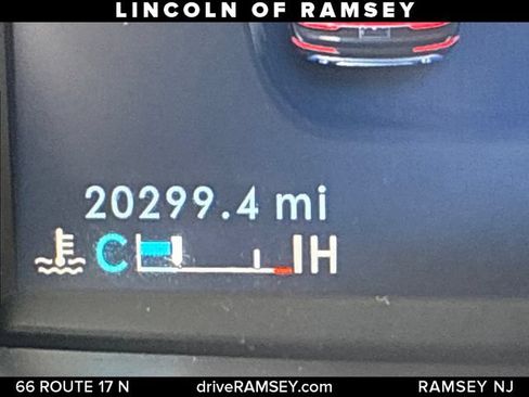 Used 2023 Lincoln Corsair AWD image 17