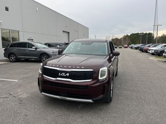 Used 2022 Kia Telluride LX video 2