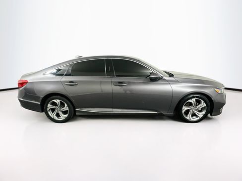 Used 2018 Honda Accord EX-L image 10