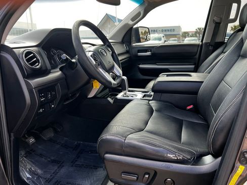 Used 2015 Toyota Tundra SR5 w/ SR5 Upgrade Package image 79