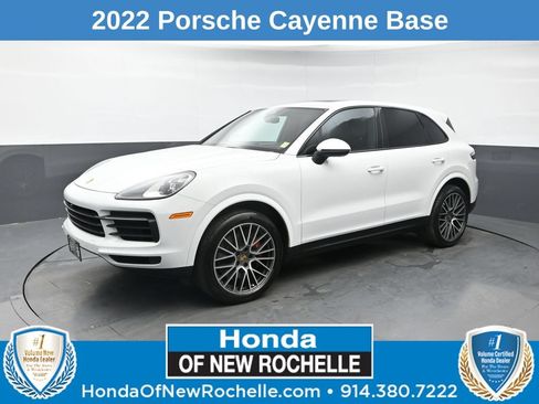 Used 2022 Porsche Cayenne AWD/4WD image 1