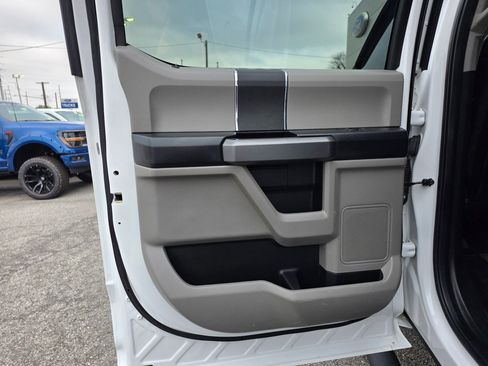 Used 2017 Ford F150 XLT image 19