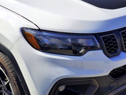 Used 2024 Jeep Compass Trailhawk image 2