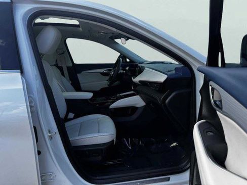 Used 2024 Buick Envision Avenir AWD/4WD image 50