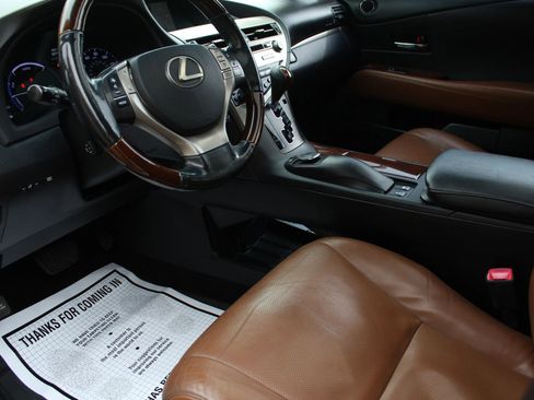 Used 2014 Lexus RX 450h AWD image 11