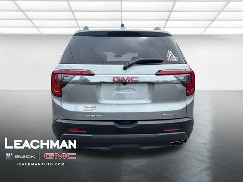 Used 2023 GMC Acadia AT4 w/ Technology Package AWD/4WD image 4
